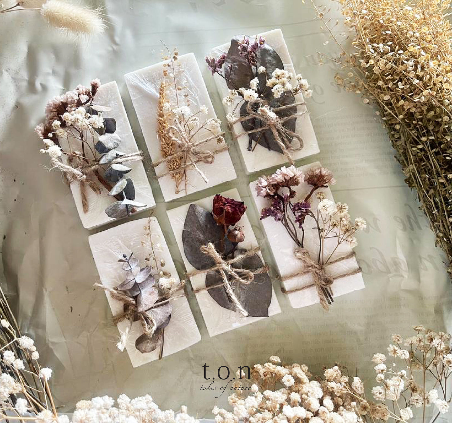 Luxurious Shea Butter Soap with Dried Flowers - Premium Wedding/ Event Doorgift 1pc -45g