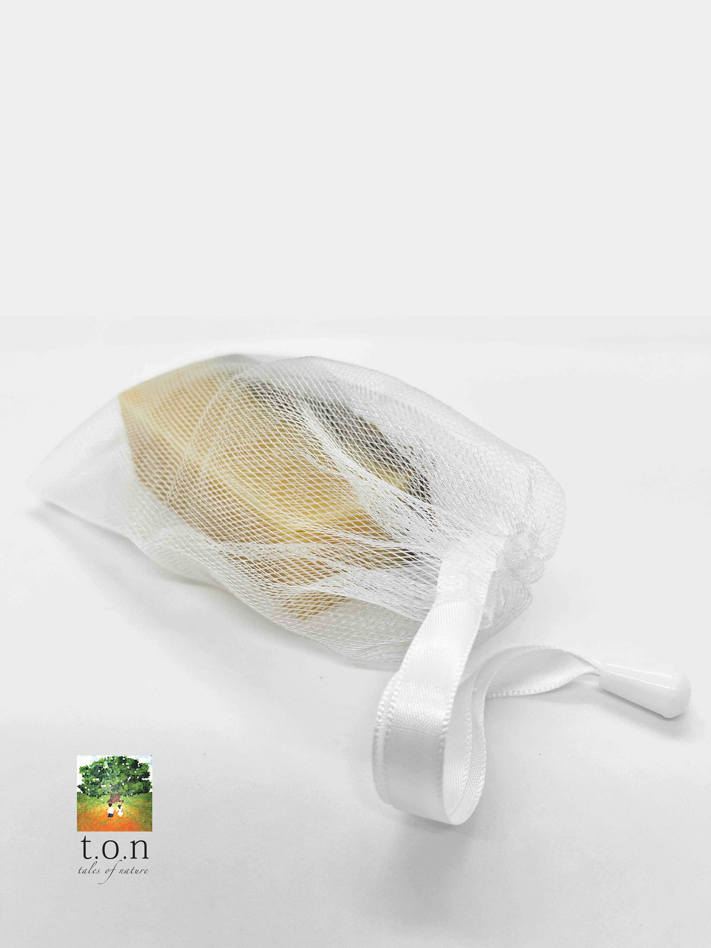 Soap Bar Bubble Enhancer Bag/ Netting - Promote extra smooth lather & bubbly foam from soap bar - Random Color